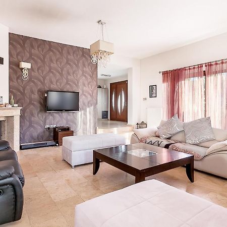 Hera Kyrenia Bb Kazaphani Esterno foto