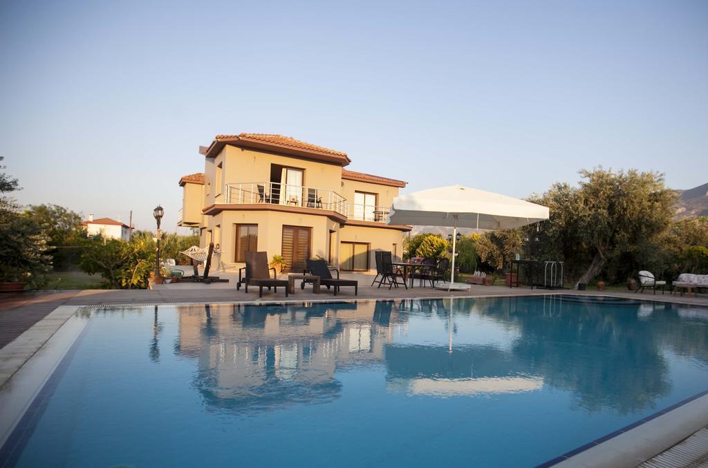 Hera Kyrenia Bb Kazaphani Esterno foto