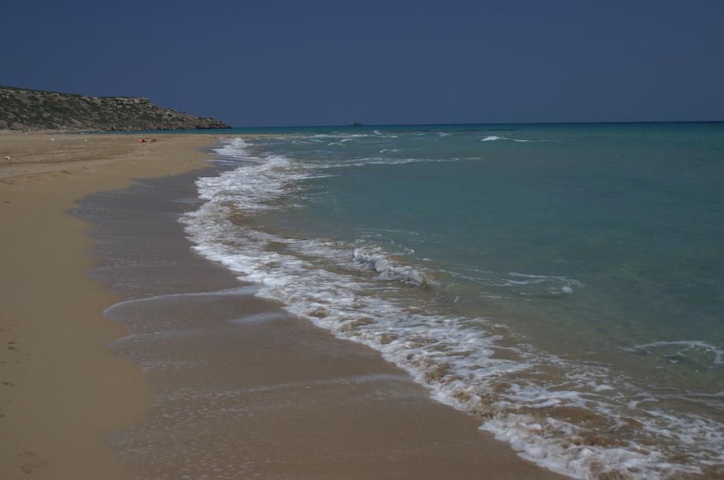 Hera Kyrenia Bb Kazaphani Esterno foto